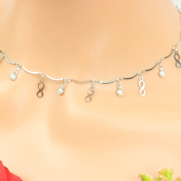 "Minimalist & Elegant Necklace Chain – Perfect for Women & Girls | UNVRC1018 - Picture 3 of 10